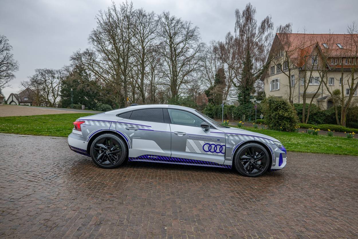 Audi RS e-tron GT ice race edition 5