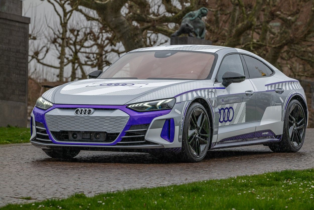 Audi RS e-tron GT ice race edition 2